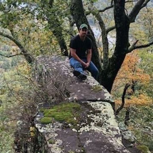 Meet your Posher, Jonathan - Picture 1 of 4